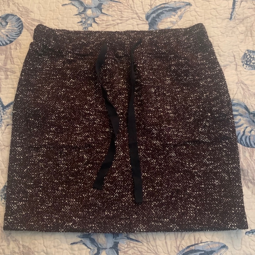 New Loft drawstring jogger style skirt in M